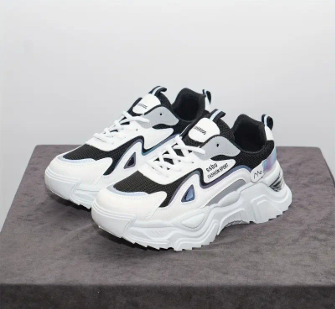 Women's chunky sneakers